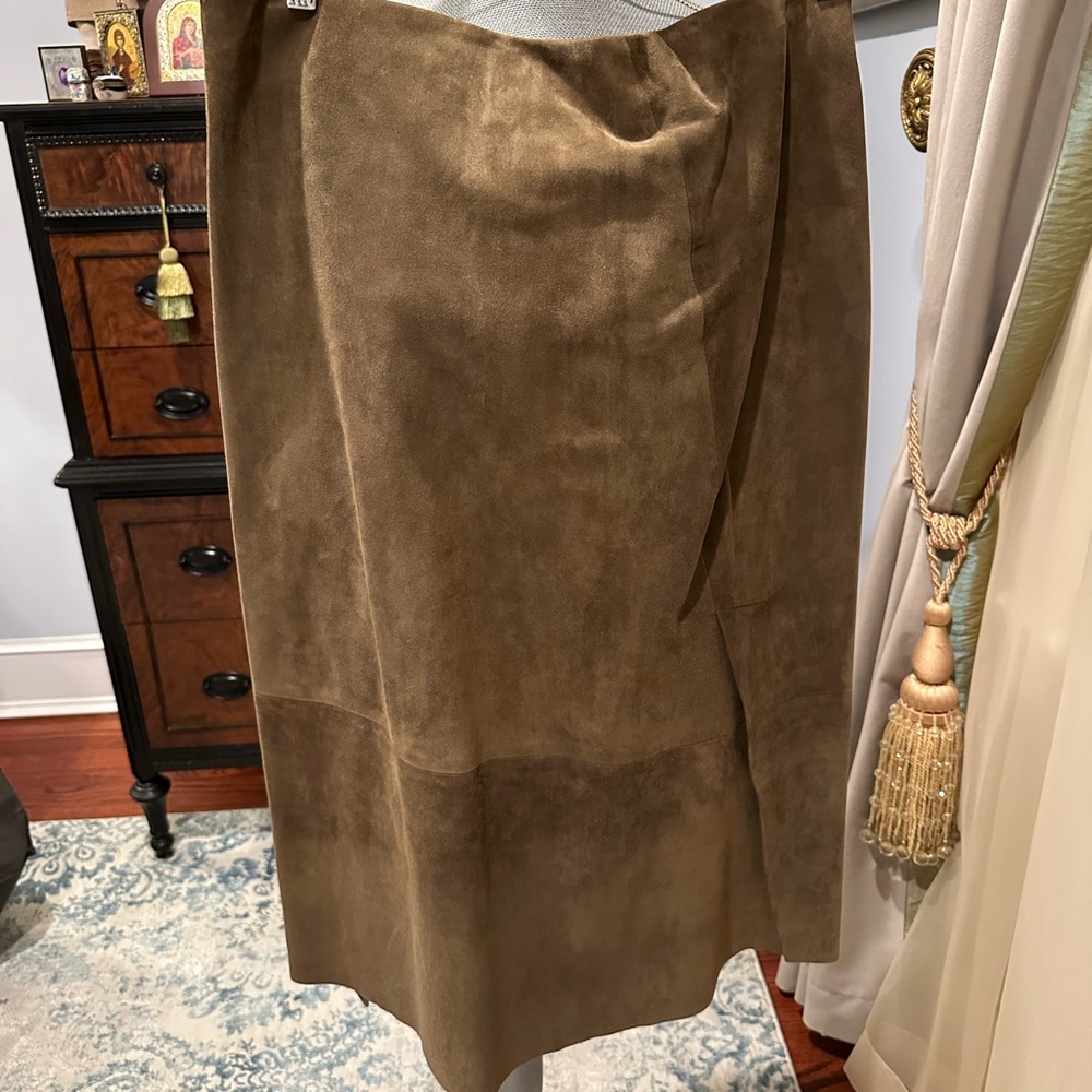 NEW VINCE Brown Suede Skirt